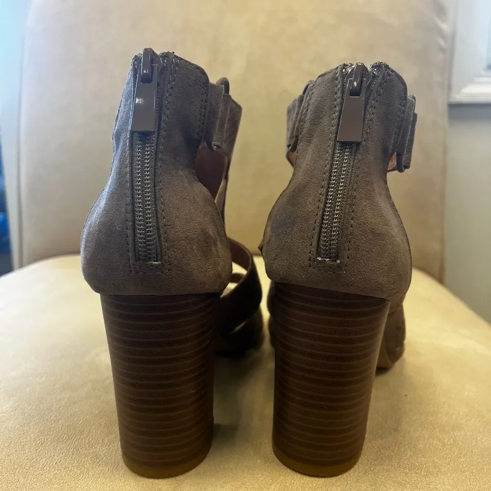 Torrid Brown Strappy Block Heel Sandals sz 7.5W EUC - Picture 4 of 6